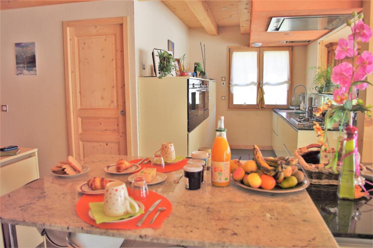 Chalet Aux 3 Biches Mieussy Exterior foto